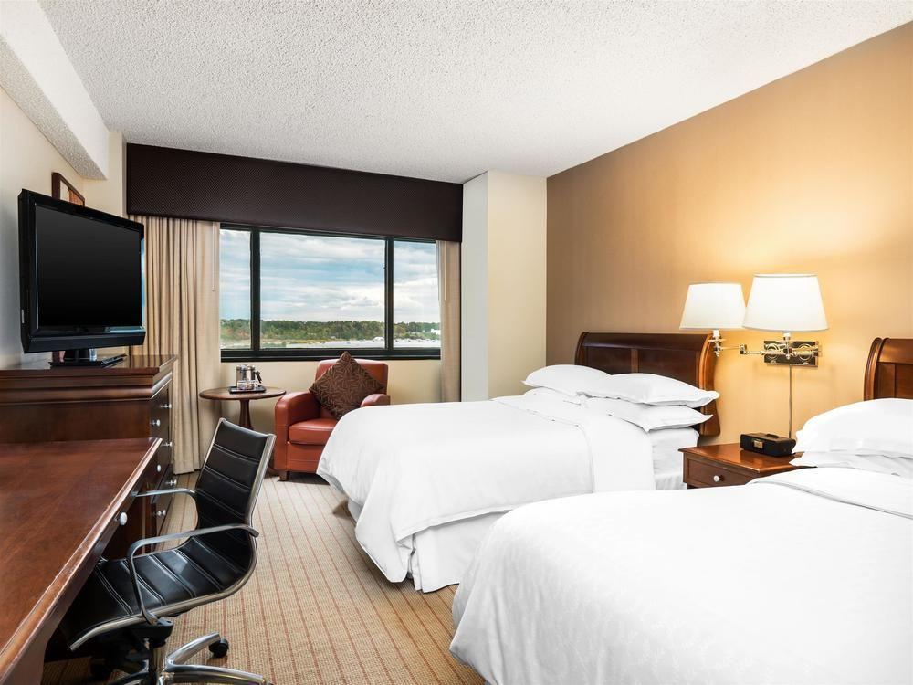 Sheraton Edison Bagian luar foto