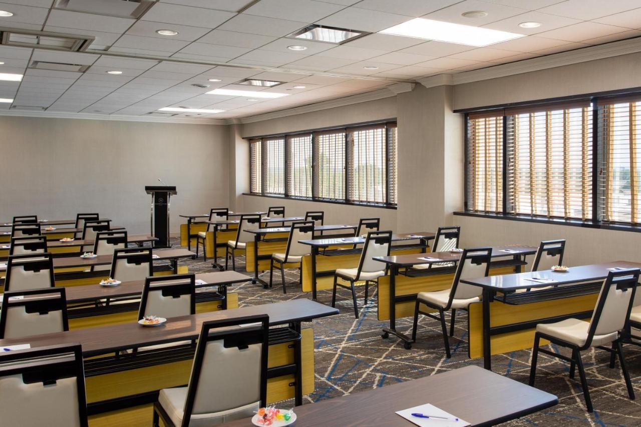 Sheraton Edison Bagian luar foto