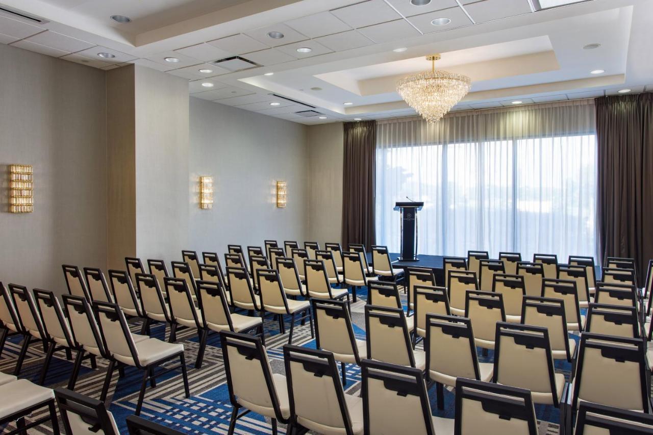 Sheraton Edison Bagian luar foto