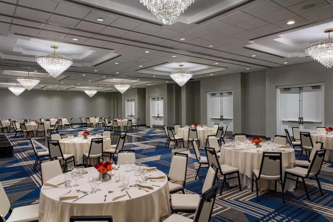 Sheraton Edison Bagian luar foto