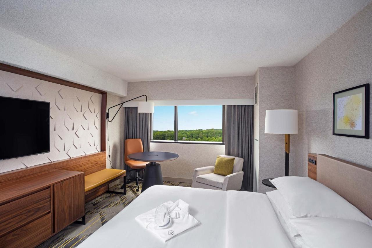 Sheraton Edison Bagian luar foto