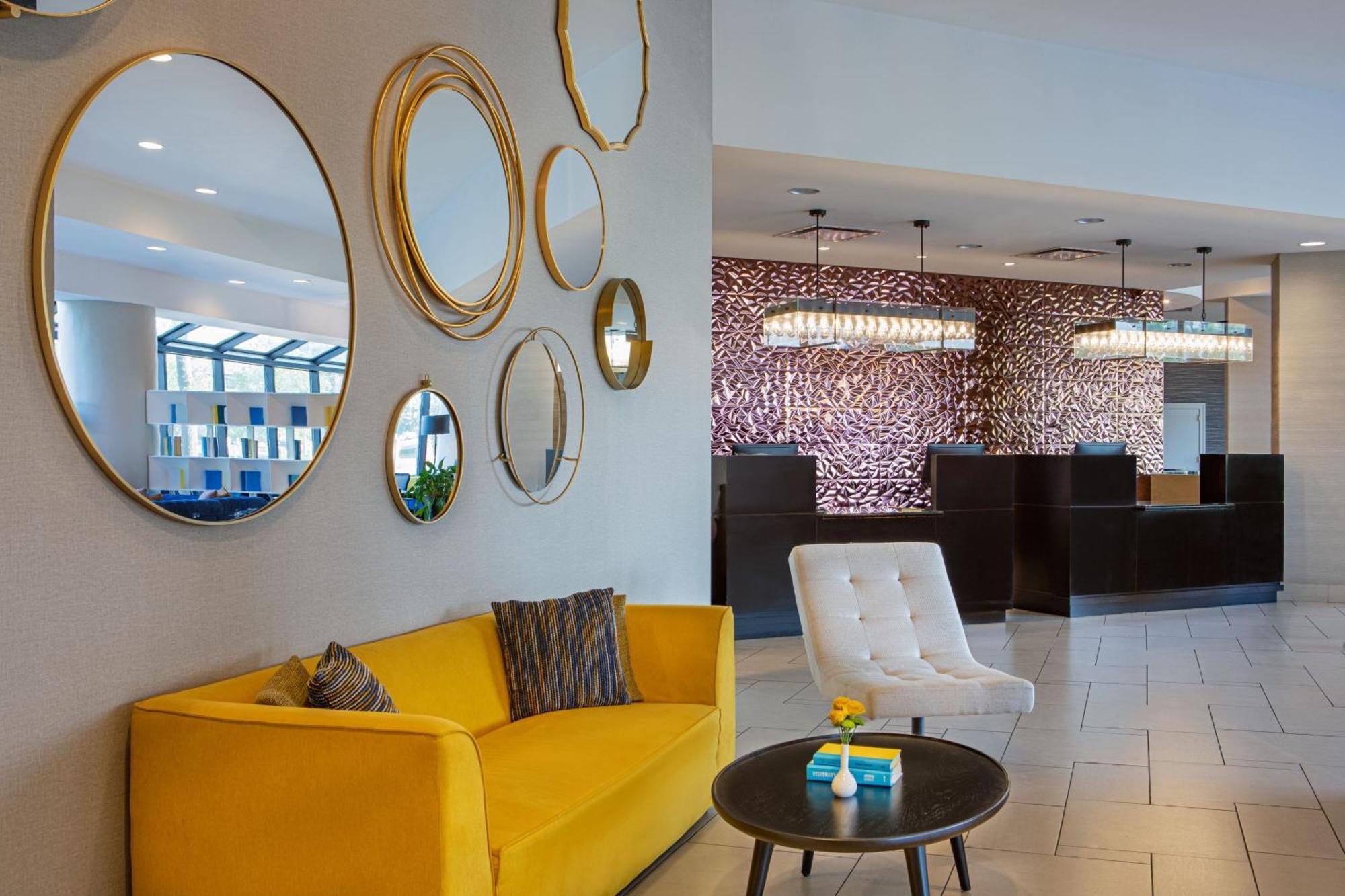 Sheraton Edison Bagian luar foto